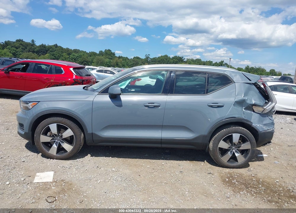 2020 VOLVO XC40 VIN: YV4162UK8L2248674