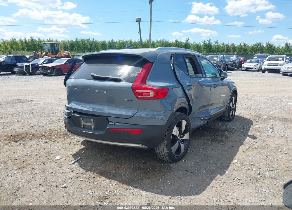 2020 VOLVO XC40 VIN: YV4162UK8L2248674