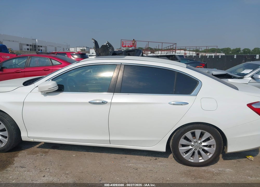 2013 HONDA ACCORD VIN: 1HGCR2F78DA055218