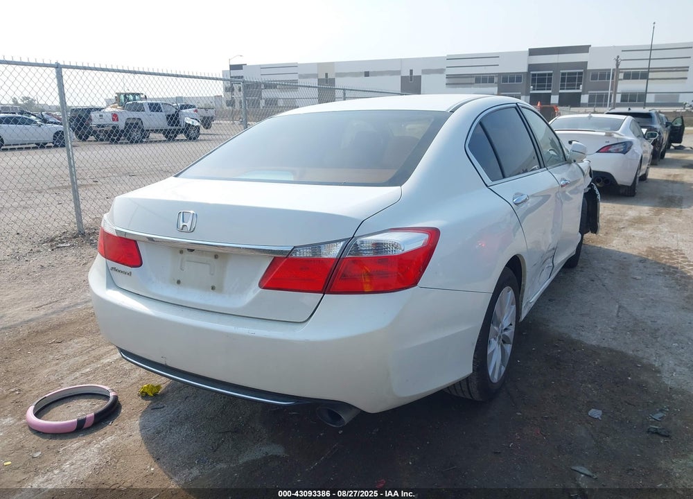 2013 HONDA ACCORD VIN: 1HGCR2F78DA055218