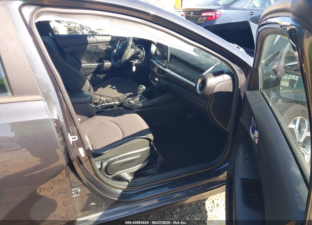 2019 KIA FORTE VIN: 3KPF24AD9KE112903