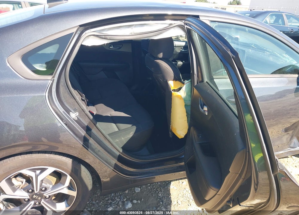 2019 KIA FORTE VIN: 3KPF24AD9KE112903