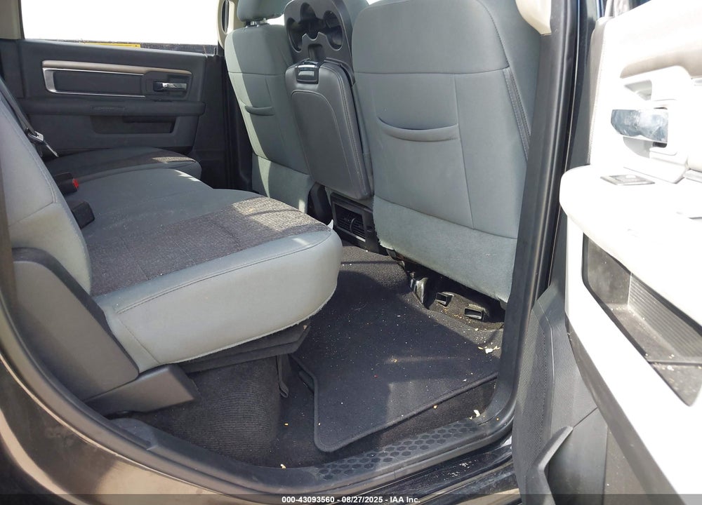 2017 RAM 1500 VIN: 1C6RR7LG9HS829588