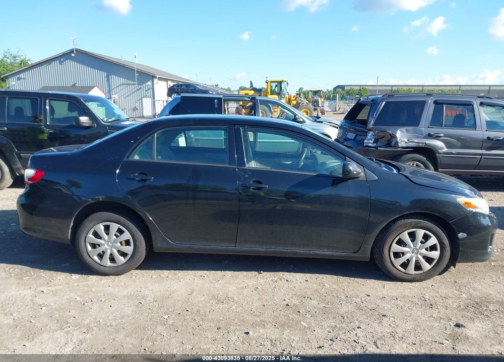 2011 TOYOTA COROLLA VIN: 2T1BU4EE5BC727880