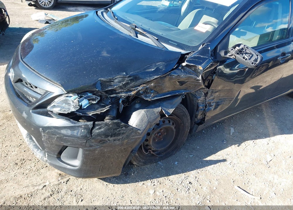 2011 TOYOTA COROLLA VIN: 2T1BU4EE5BC727880