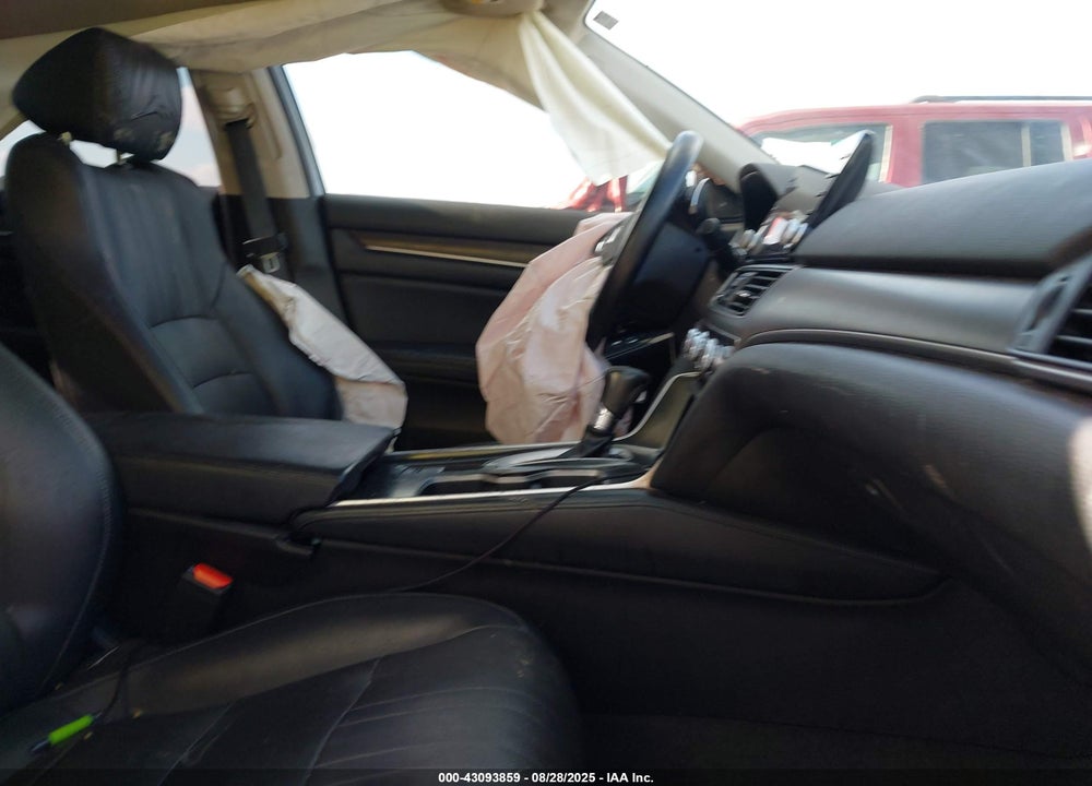 2018 HONDA ACCORD TOURING VIN: 1HGCV1F91JA065883