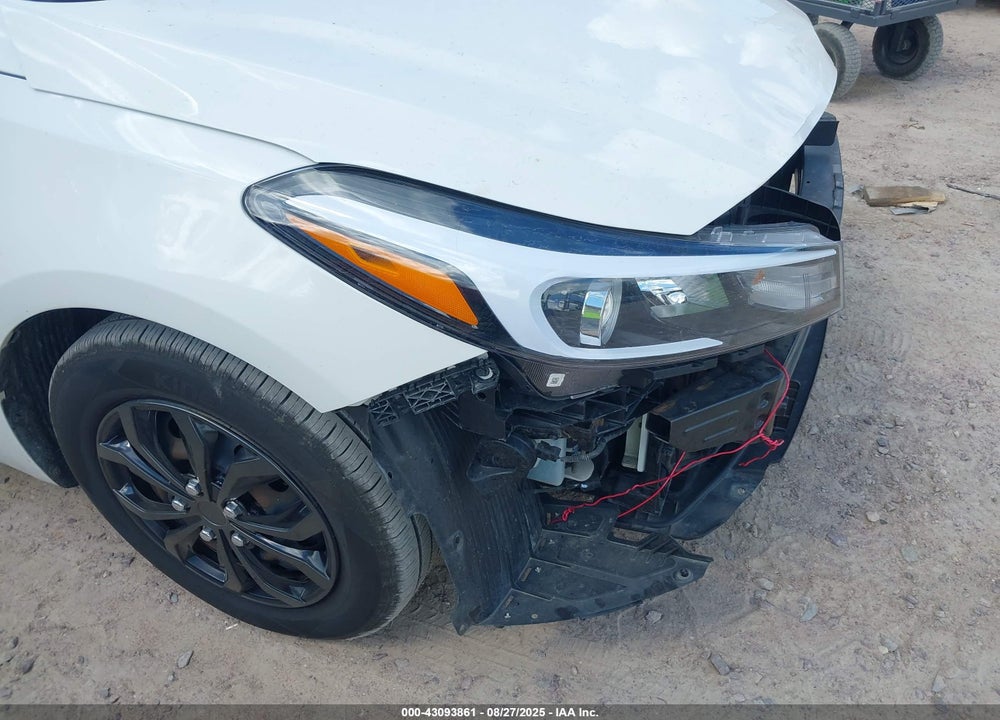 2018 KIA FORTE VIN: 3KPFK4A72JE174717
