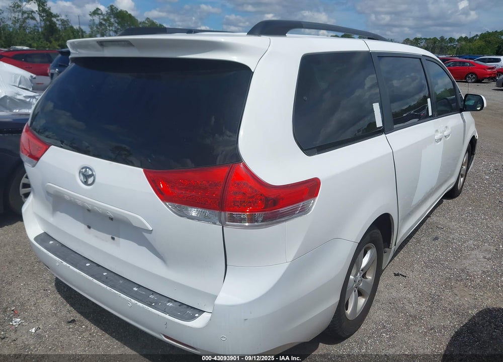 2011 TOYOTA SIENNA LE V6 VIN: 5TDKK3DC1BS148909