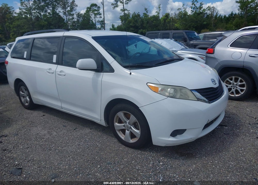 2011 TOYOTA SIENNA LE V6 VIN: 5TDKK3DC1BS148909