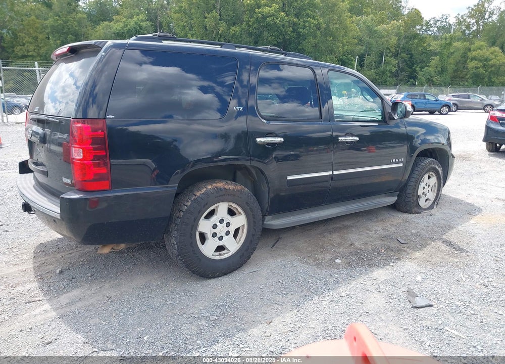 2010 CHEVROLET TAHOE LTZ VIN: 1GNUKCE06AR143416