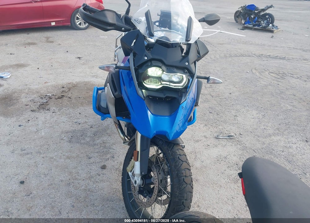 2017 BMW R1200 GS VIN: WB10A6106HZ655122