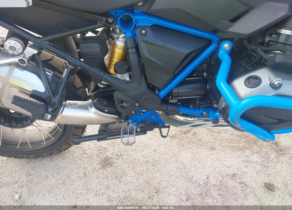 2017 BMW R1200 GS VIN: WB10A6106HZ655122