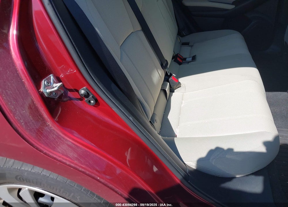 2018 SUBARU IMPREZA 2.0I VIN: 4S3GKAA61J3620583