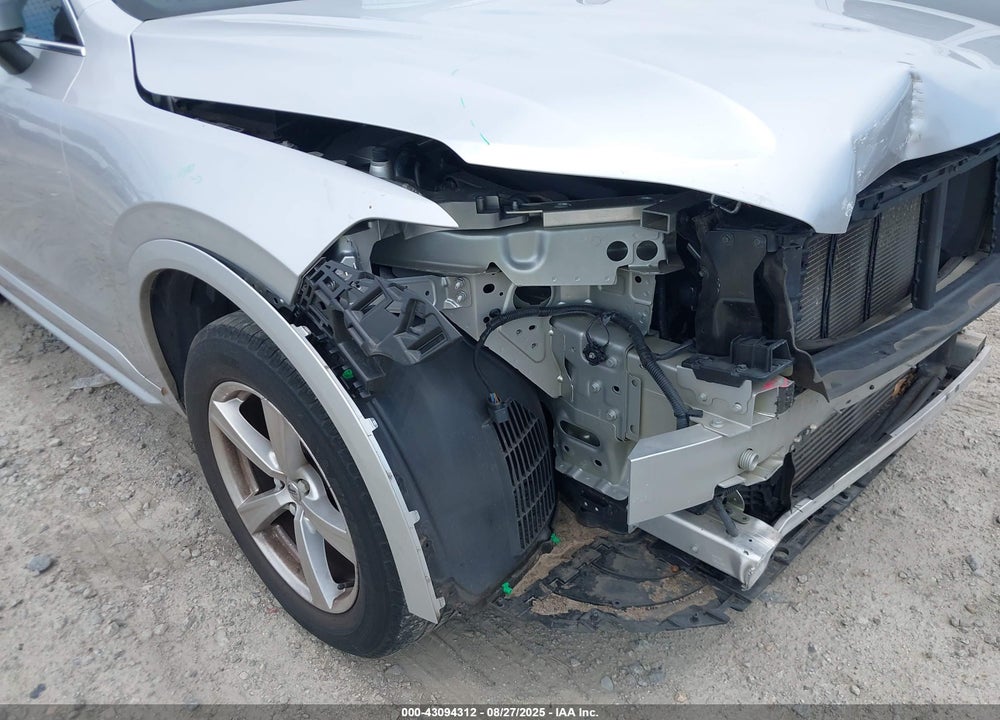 2017 VOLVO XC90 VIN: YV4102KK3H1114575