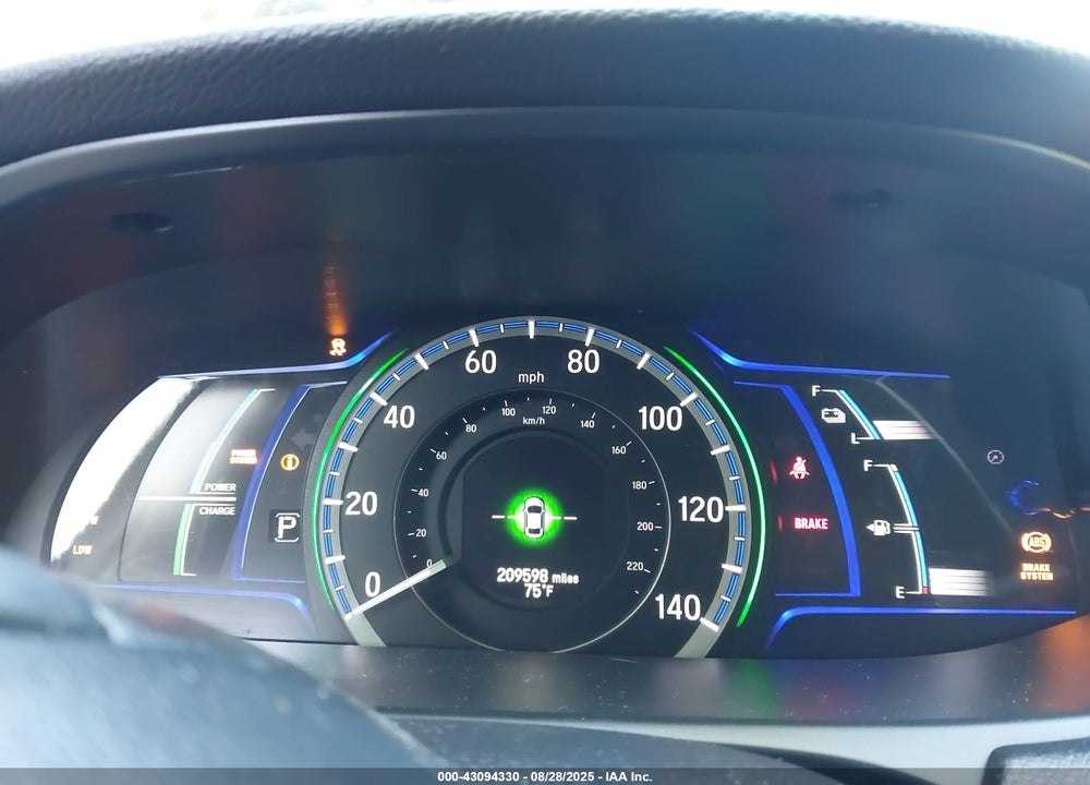 2015 HONDA ACCORD VIN: 1HGCR6F56FA004180