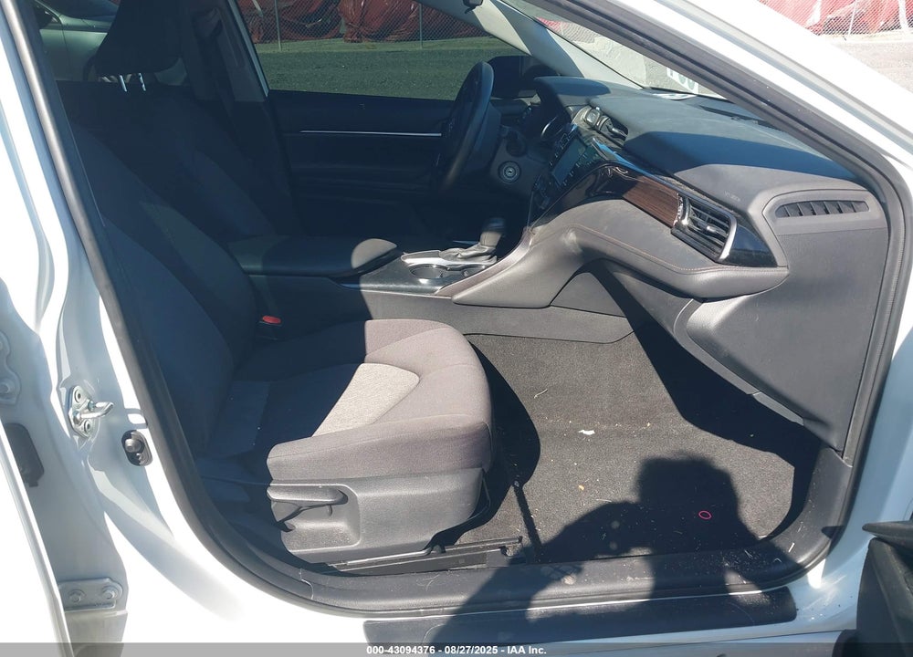2020 TOYOTA CAMRY LE VIN: 4T1C11AK4LU370179