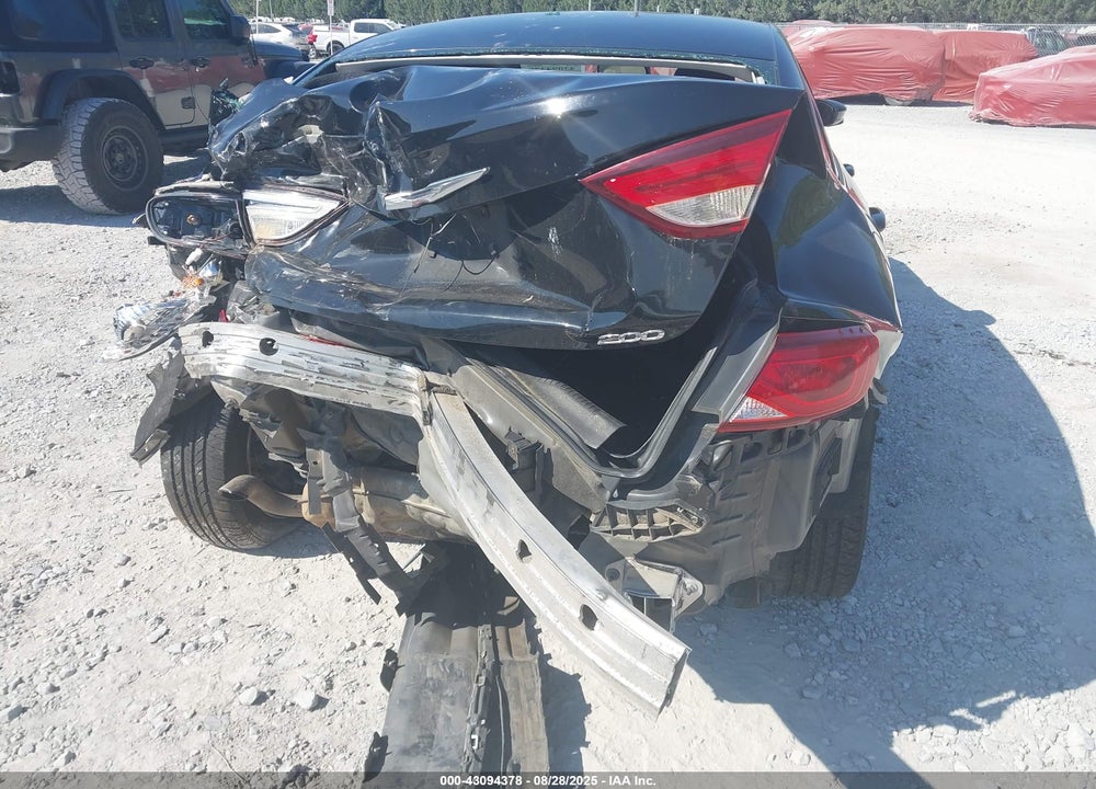 2015 CHRYSLER 200 LIMITED VIN: 1C3CCCAB6FN742392