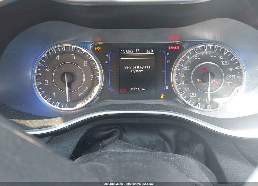 2015 CHRYSLER 200 LIMITED VIN: 1C3CCCAB6FN742392