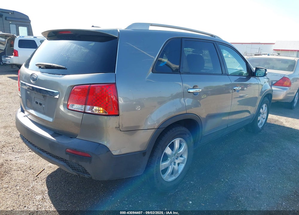 2012 KIA SORENTO VIN: 5XYKTDA28CG225045