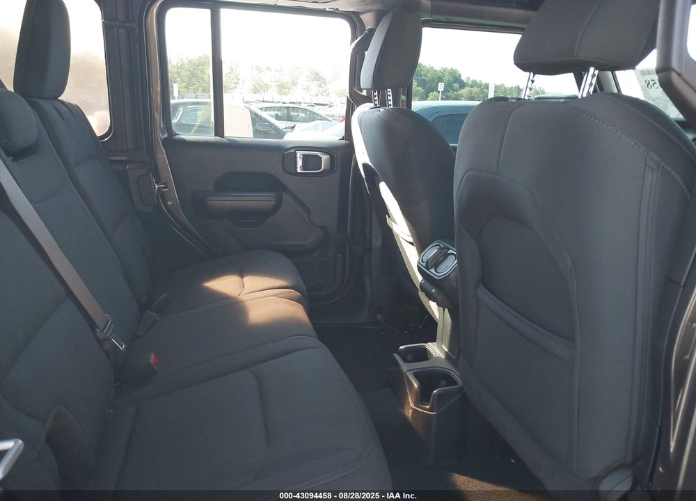 2018 JEEP WRANGLER UNLIMITED VIN: 1C4HJXDN7JW206428