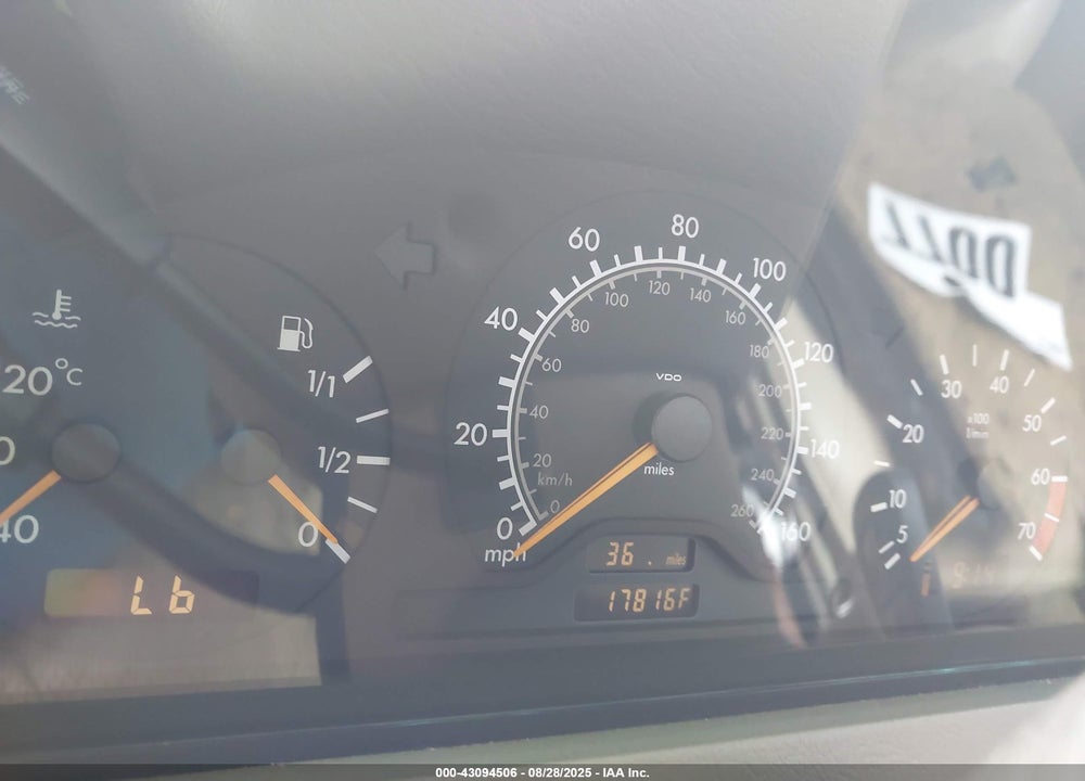 2000 MERCEDES-BENZ C 280 VIN: WDBHA29G5YA849170