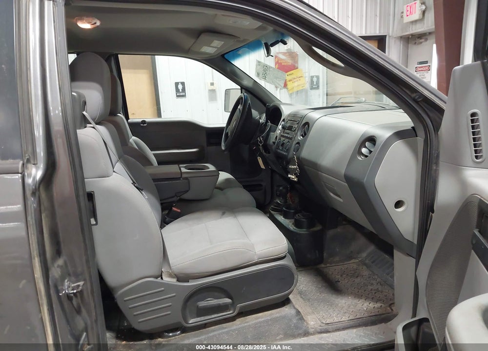 2006 FORD F-150 STX/XL/XLT VIN: 1FTRX14WX6NA15723