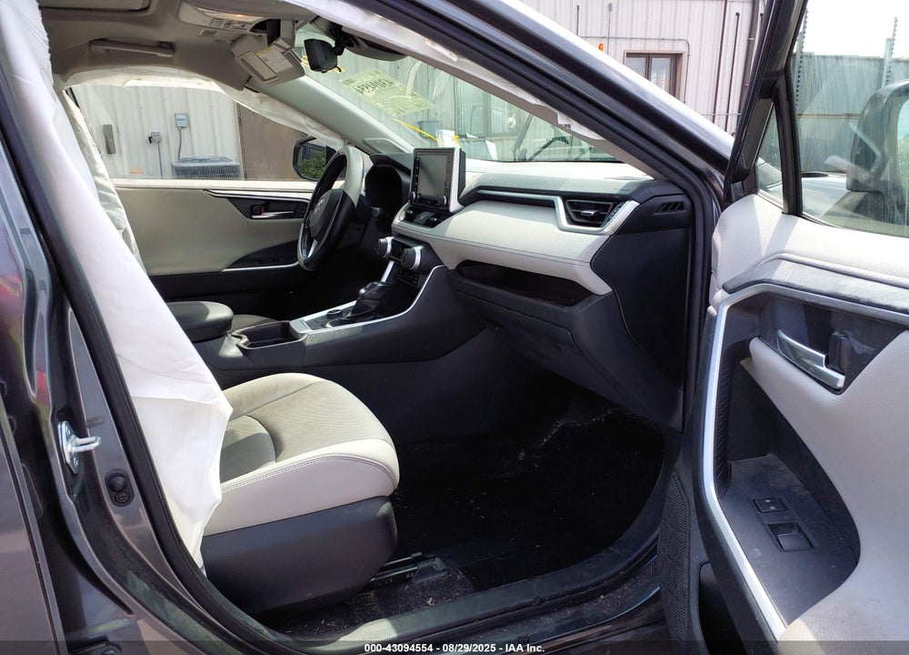 2021 TOYOTA RAV4 LIMITED VIN: JTMN1RFV7MD531852