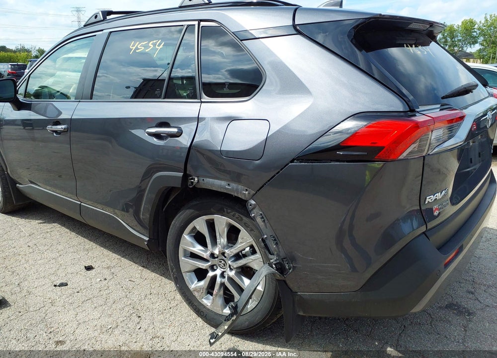 2021 TOYOTA RAV4 LIMITED VIN: JTMN1RFV7MD531852