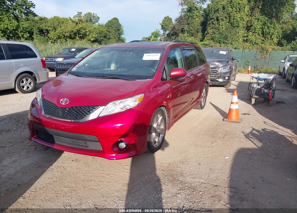 2013 TOYOTA SIENNA SE 8 PASSENGER VIN: 5TDXK3DC5DS405207