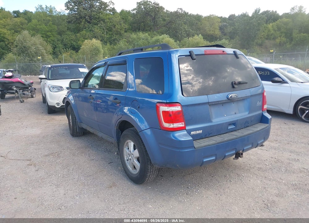 2010 FORD ESCAPE VIN: 1FMCU0D7XAKA09833