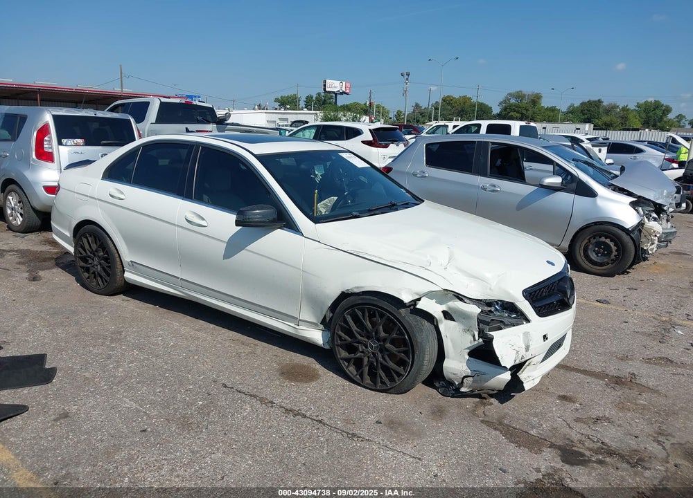 2011 MERCEDES-BENZ C 300 SPORT VIN: WDDGF5EB2BR159384