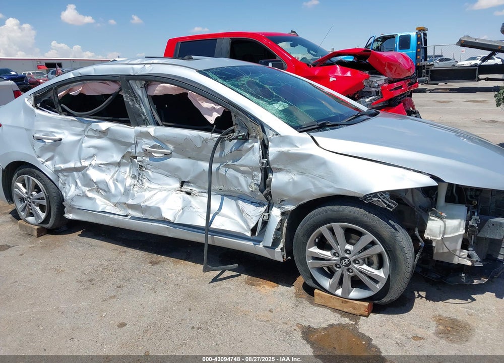 2018 HYUNDAI ELANTRA VIN: KMHD84LF0JU567039