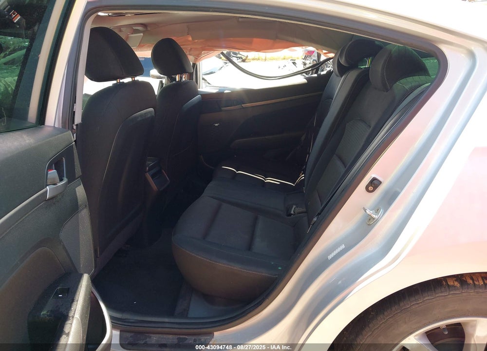 2018 HYUNDAI ELANTRA VIN: KMHD84LF0JU567039
