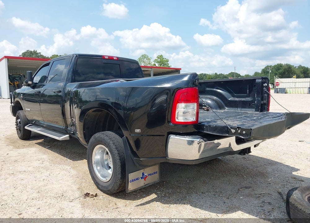 2021 RAM 3500 TRADESMAN  4X4 8' BOX VIN: 3C63RRGL8MG588620