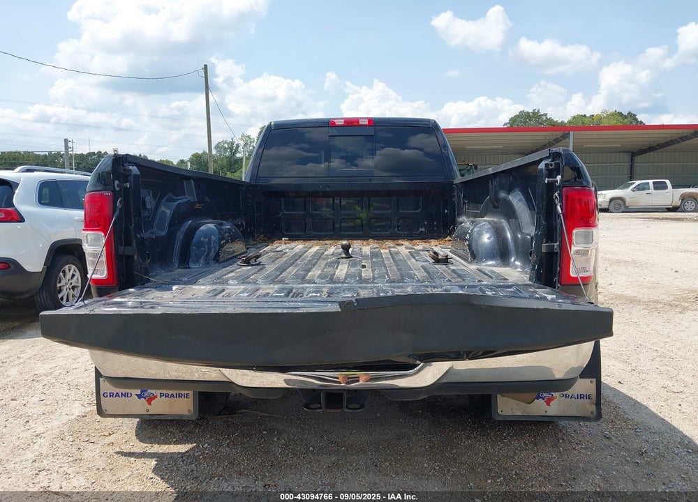 2021 RAM 3500 TRADESMAN  4X4 8' BOX VIN: 3C63RRGL8MG588620