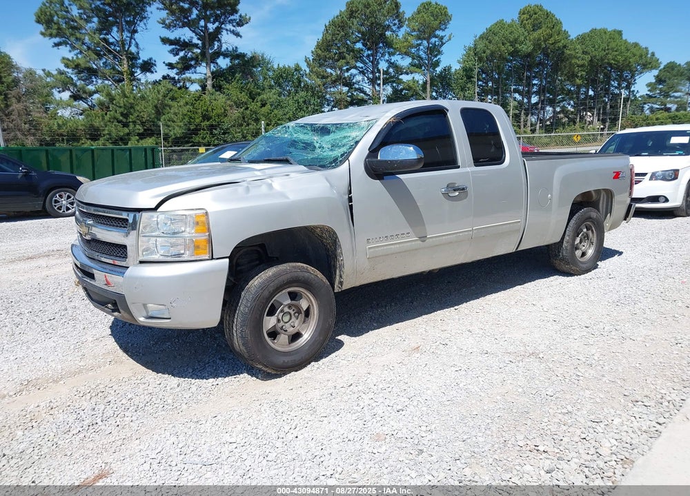 2011 CHEVROLET SILVERADO 1500 VIN: 1GCRKSE3XBZ364585