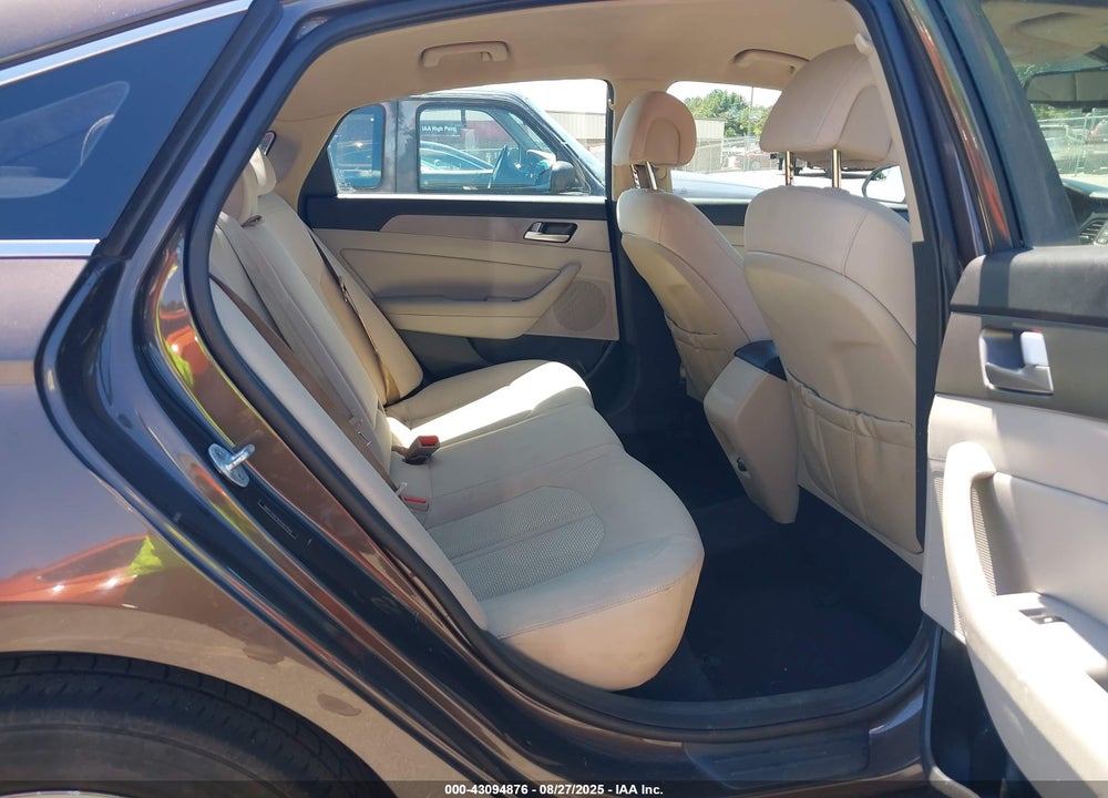 2017 HYUNDAI SONATA VIN: 5NPE24AF9HH447449