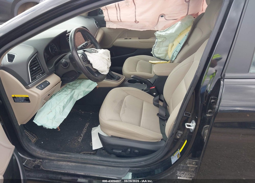 2017 HYUNDAI ELANTRA VIN: KMHD84LF6HU238792