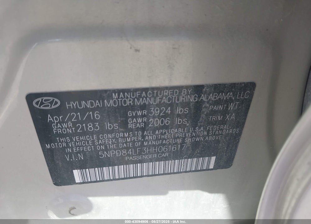 2017 HYUNDAI ELANTRA VIN: 5NPD84LF3HH061617