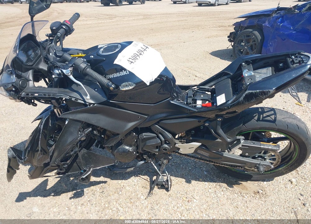 2025 KAWASAKI EX650 R VIN: ML5EXER17SDAE2518