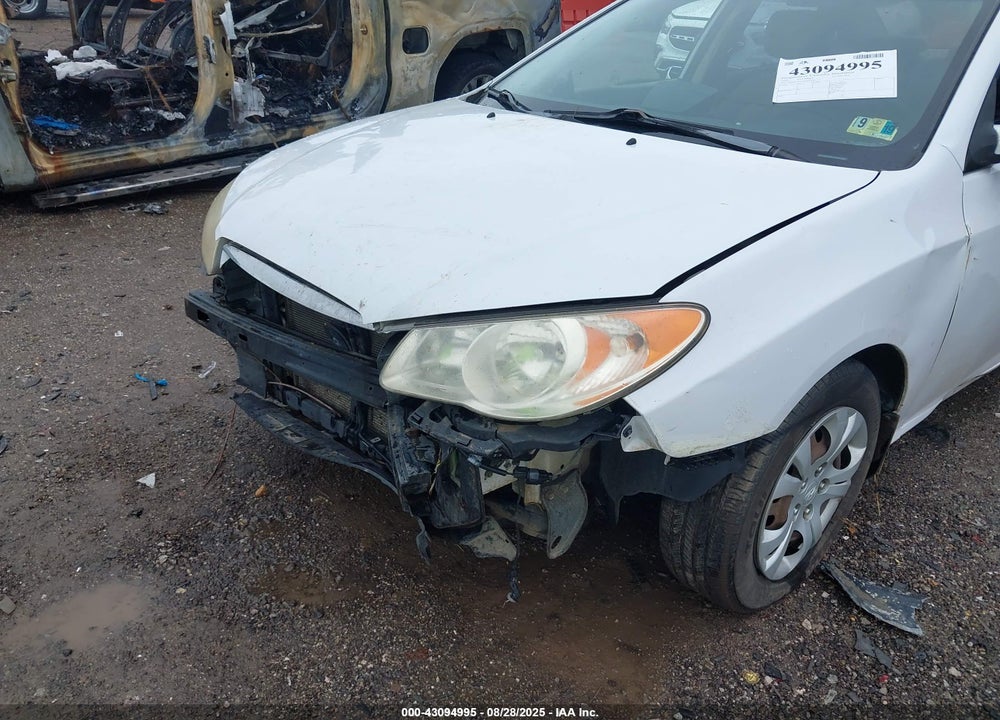 2010 HYUNDAI ELANTRA VIN: KMHDU4AD7AU852639