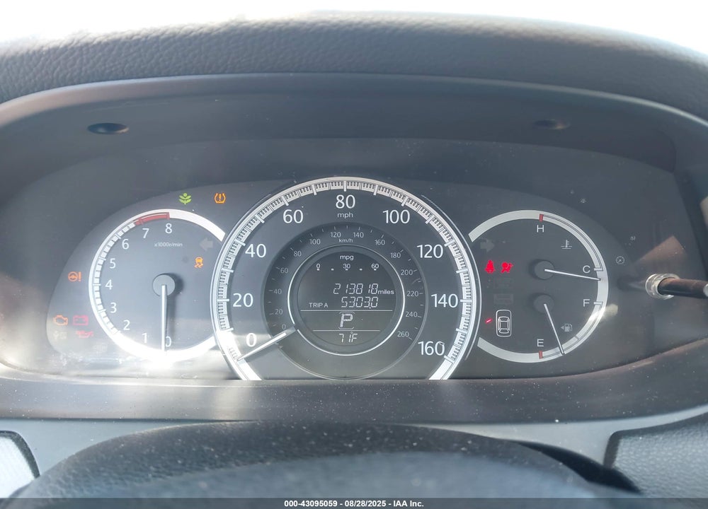2013 HONDA ACCORD VIN: 1HGCR2F34DA246101