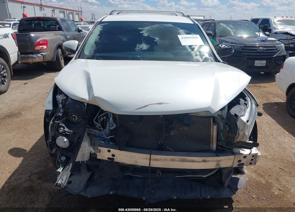 2019 TOYOTA HIGHLANDER VIN: 5TDZARFH5KS054805