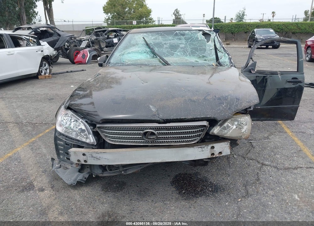 2001 LEXUS IS 300 VIN: JTHBD182210028956
