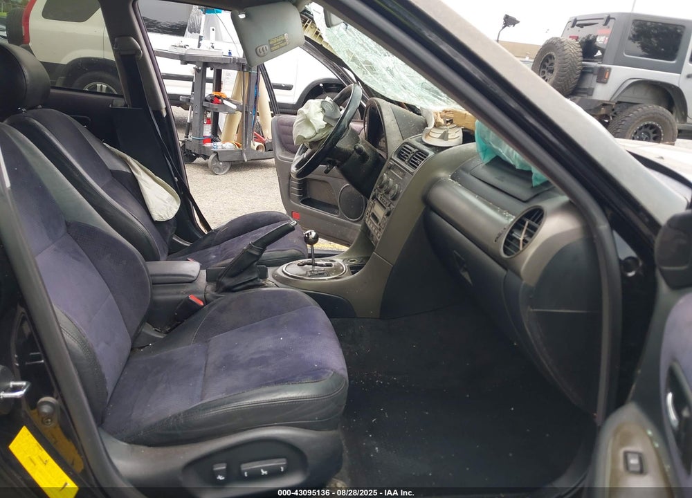 2001 LEXUS IS 300 VIN: JTHBD182210028956