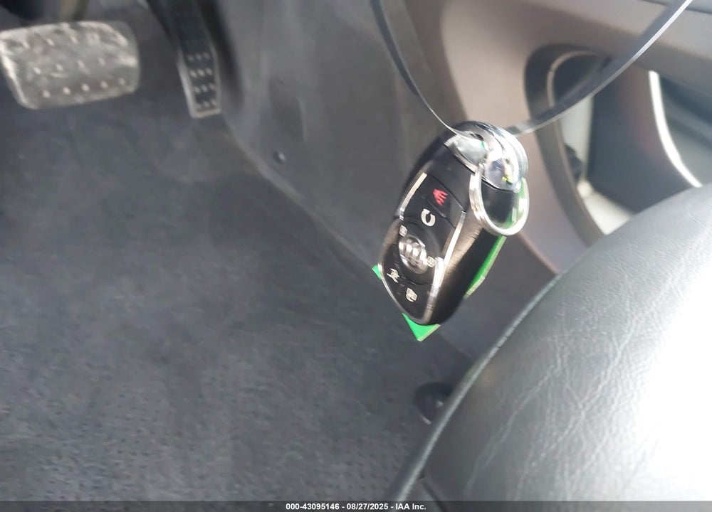 2019 BUICK ENCLAVE VIN: 5GAEVAKW3KJ101658