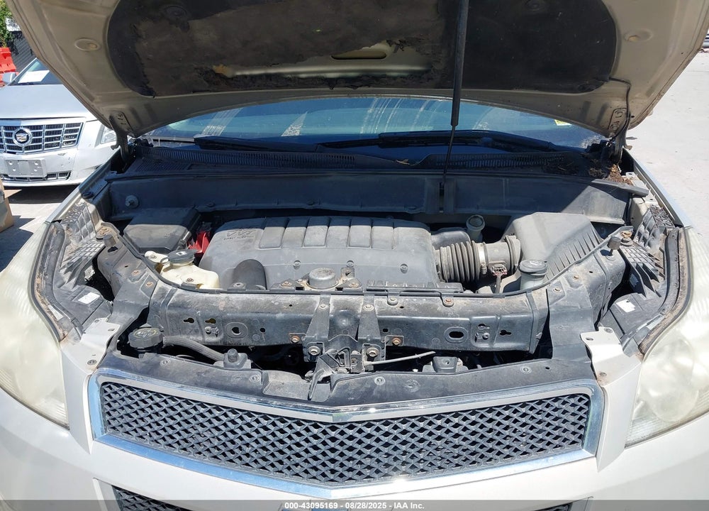 2011 CHEVROLET TRAVERSE VIN: 1GNKRGED8BJ320108