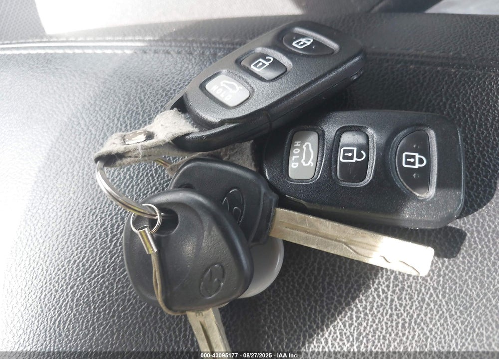 2013 HYUNDAI SONATA GLS VIN: 5NPEB4AC3DH676774
