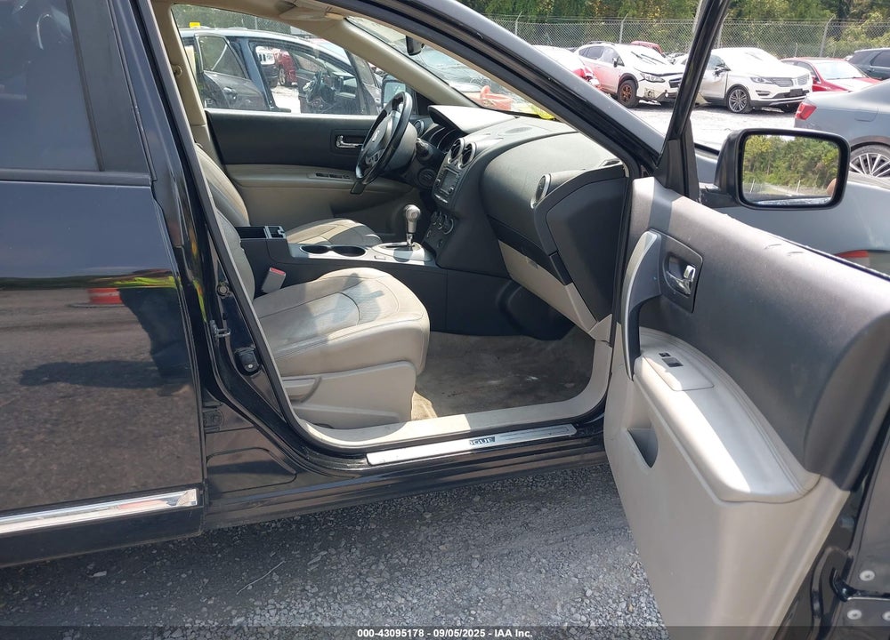 2013 NISSAN ROGUE VIN: JN8AS5MV9DW132246