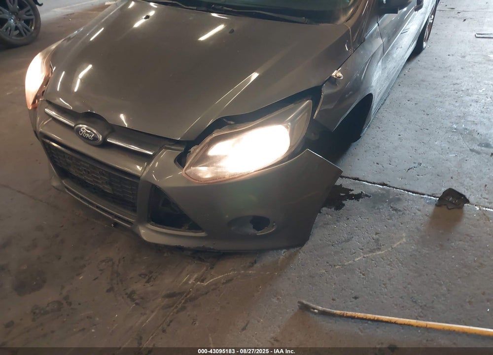 2014 FORD FOCUS VIN: 1FADP3K26EL350516